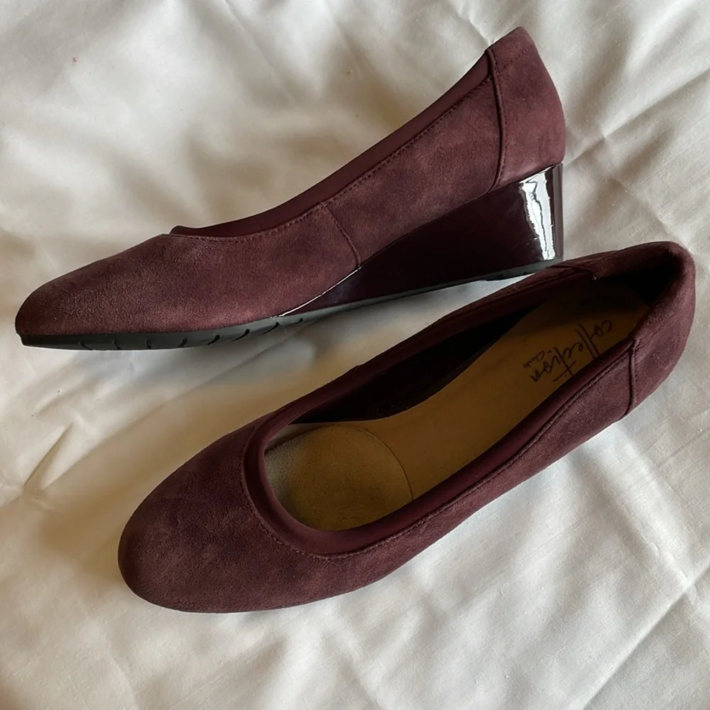Clarks Collection Maroon Suede Wedge Shoes. Very Good Condition. Size 10M.